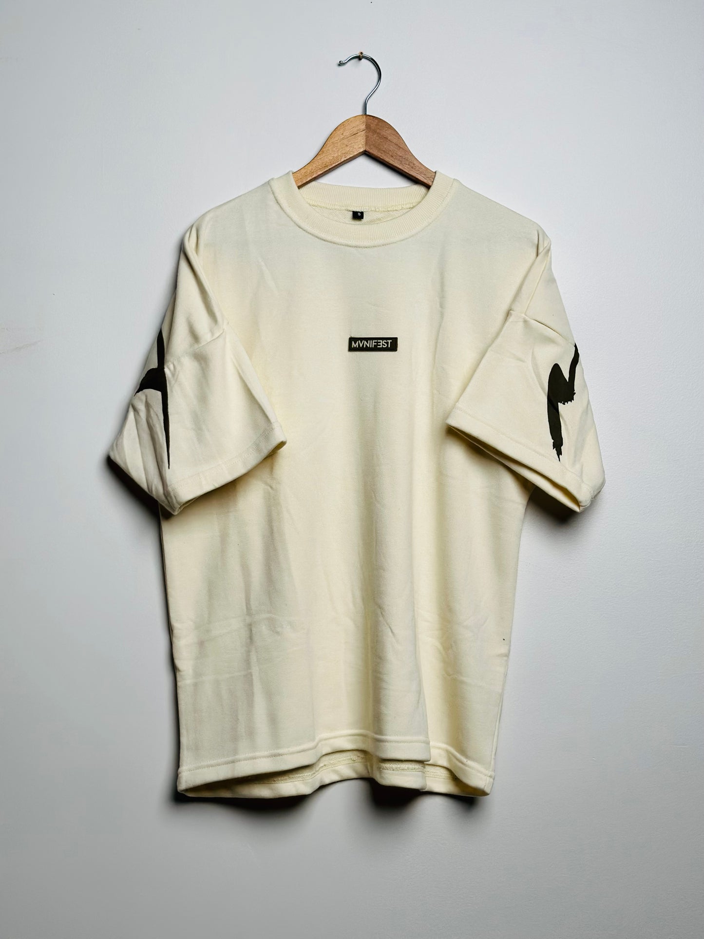 Créme/olive rubber logo short sleeve