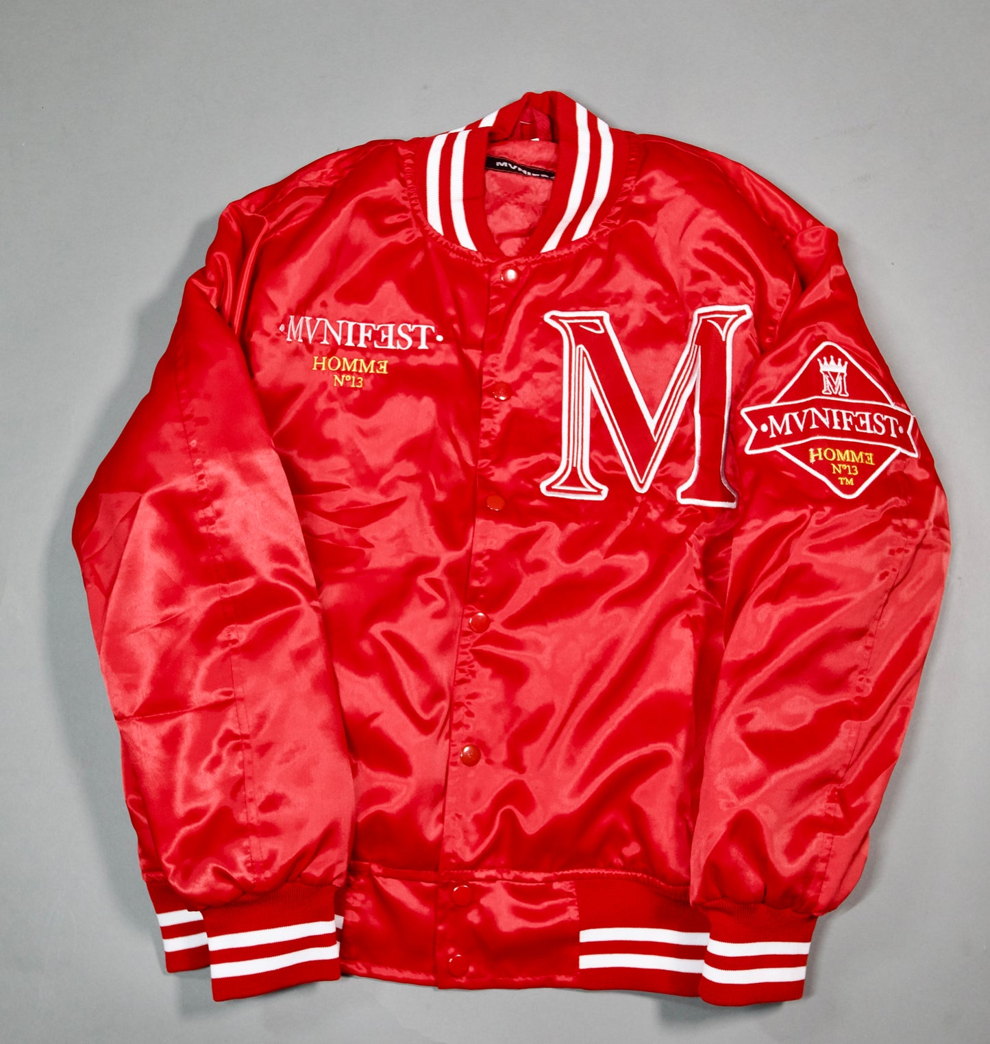 MVNIFEST HOMME Nº13 Satin Varsity Jacket – Red